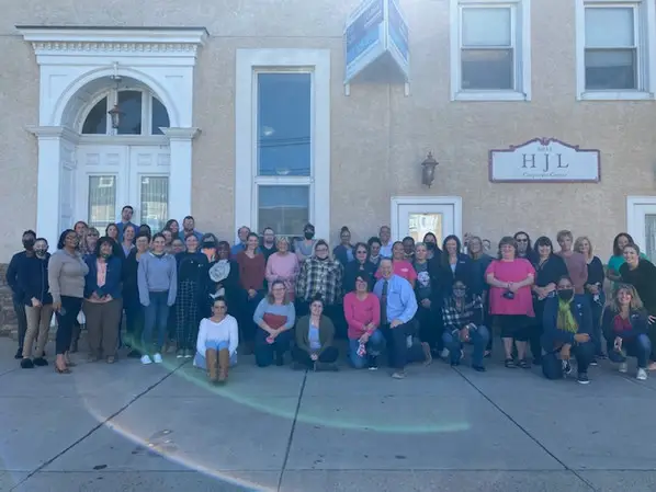 2bee0d 52d34efa74284c4a9329856e32701b37 mv2