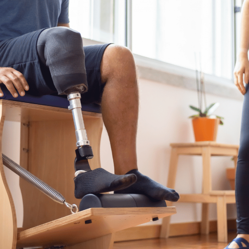 Prosthetic leg